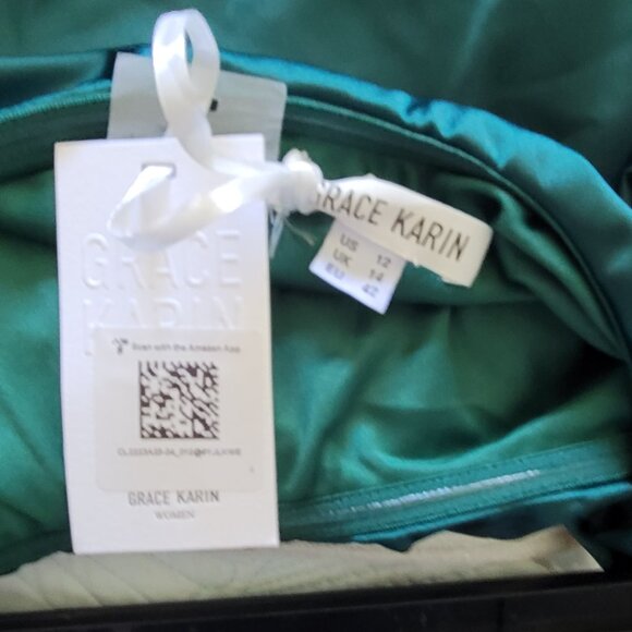 Green satin holiday dress - Picture 2 of 2